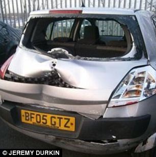 Ӣ��Ů���и�ʹ������Ϊ��������