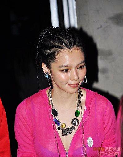 ����쭱�Ѫ��͸��װŮ���Ը�PK