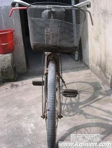 因囊中羞涩,特价出售爱车一辆